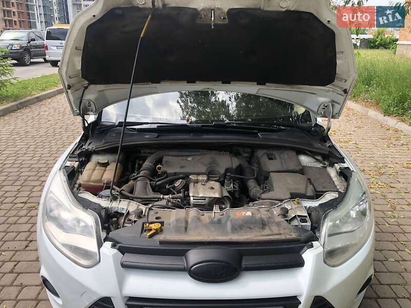 Хэтчбек Ford Focus 2013 в Шептицькому