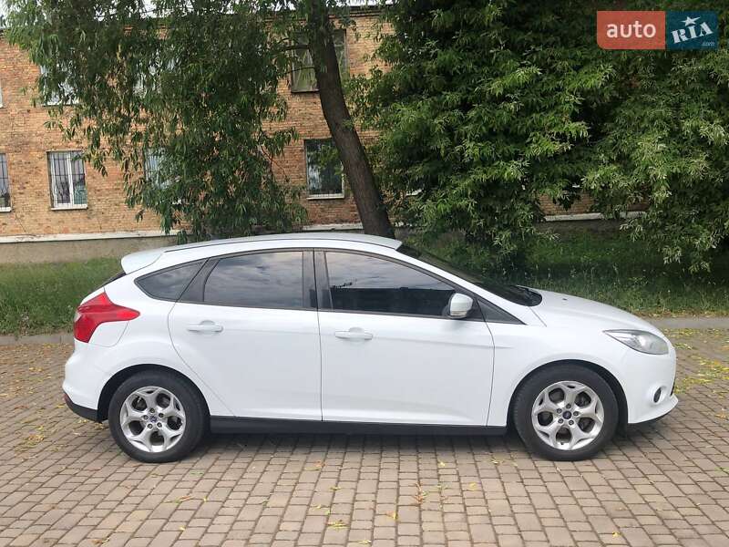 Хэтчбек Ford Focus 2013 в Шептицькому