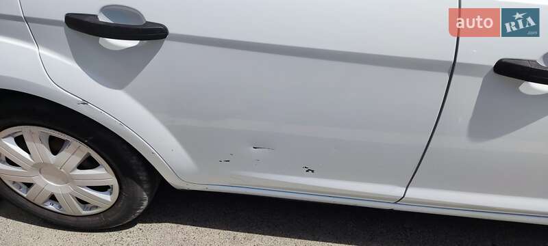 Хэтчбек Ford Focus 2011 в Киеве