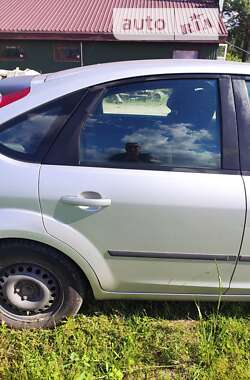 Хэтчбек Ford Focus 2006 в Корце