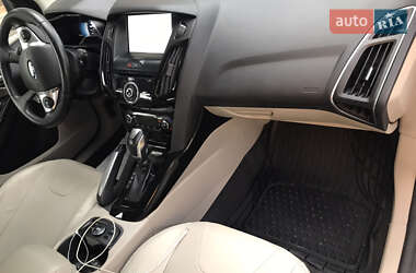 Хэтчбек Ford Focus 2012 в Буске