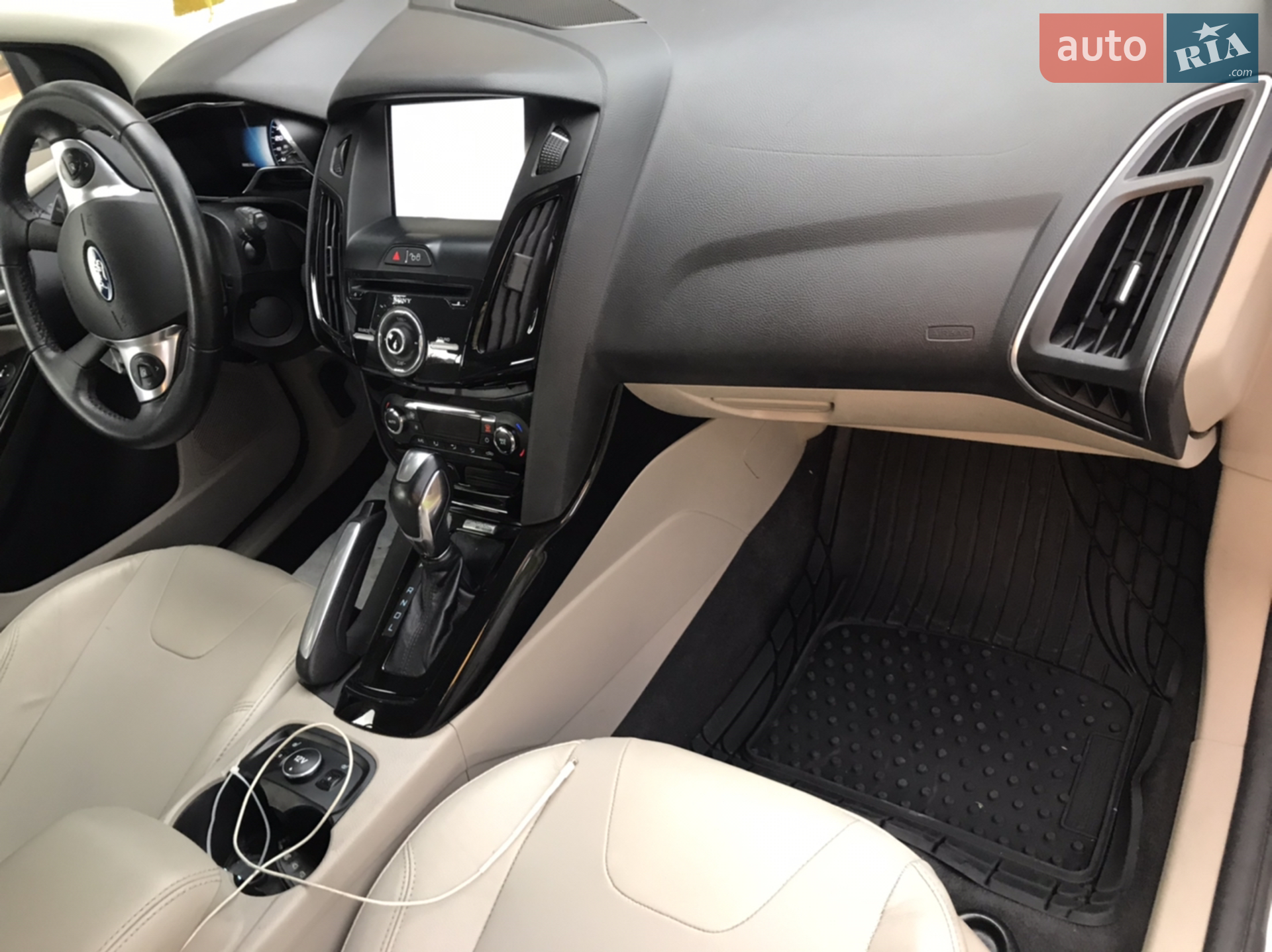 2012 Ford Focus - мініатюра 2