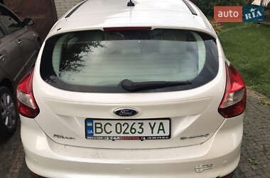 Хэтчбек Ford Focus 2012 в Буске