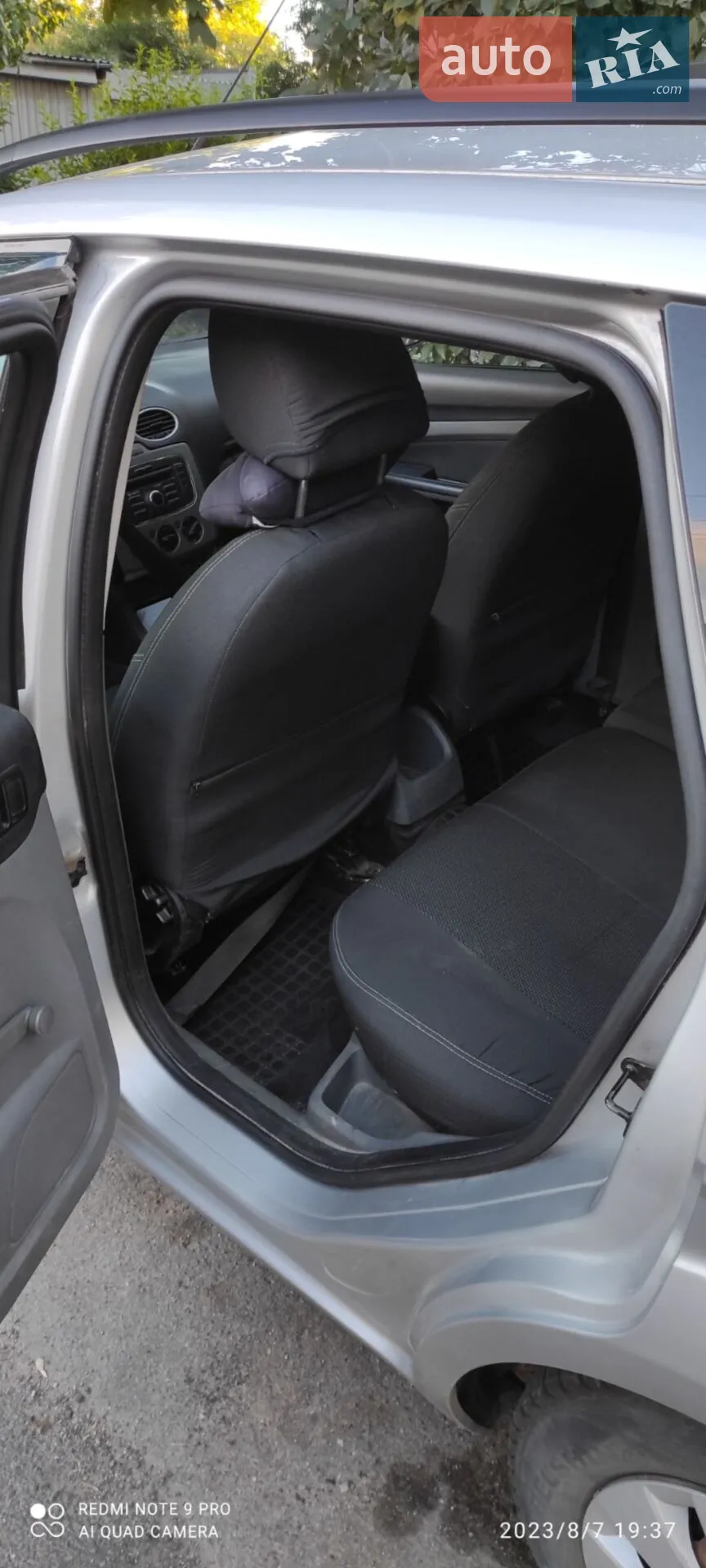 2010 Ford Focus - мініатюра 10