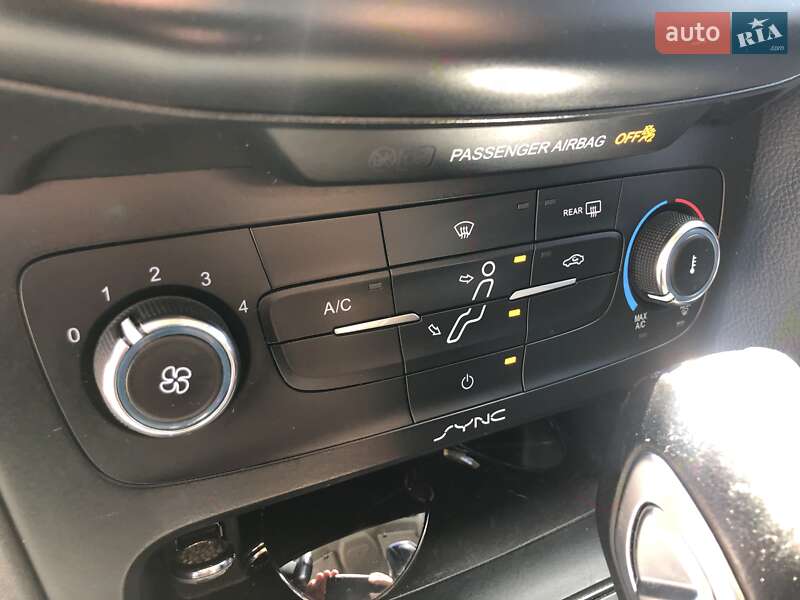 Седан Ford Focus 2015 в Николаеве фото 26 Седан Ford Focus 2015 в Николаеве