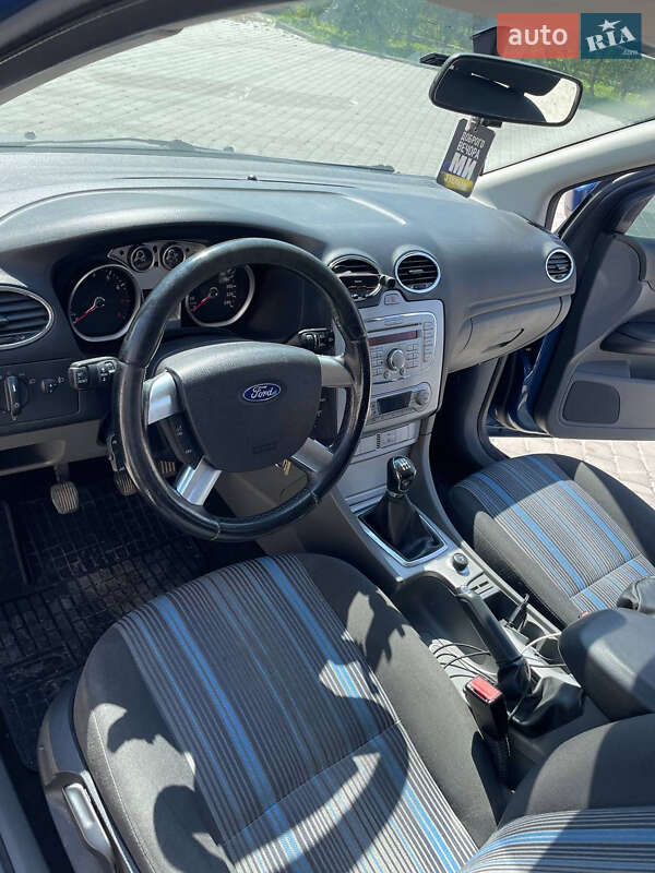 Хэтчбек Ford Focus 2008 в Борщеве