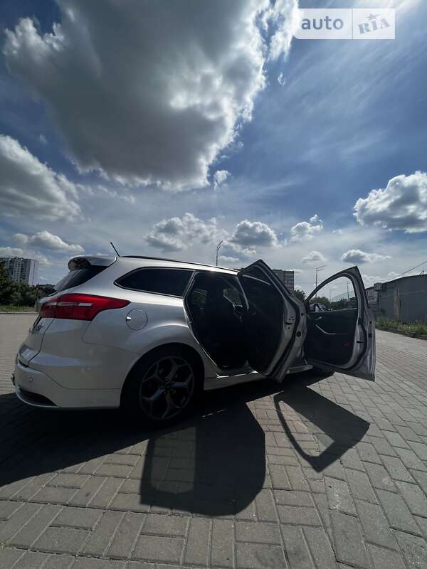 Универсал Ford Focus 2018 в Киеве фото 6 Универсал Ford Focus 2018 в Киеве