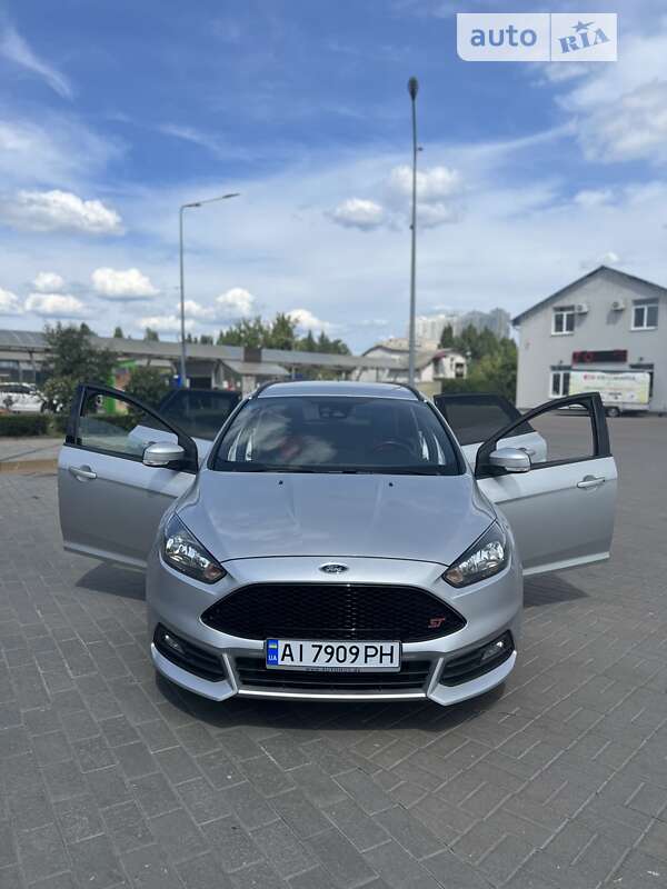 Универсал Ford Focus 2018 в Киеве фото 11 Универсал Ford Focus 2018 в Киеве