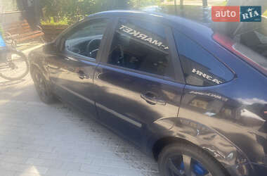 Хэтчбек Ford Focus 2006 в Сваляве