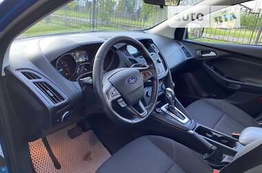 Хетчбек Ford Focus 2015 в  фото 24 Хетчбек Ford Focus 2015 в