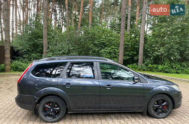 Универсал Ford Focus 2009 в Новояворовске