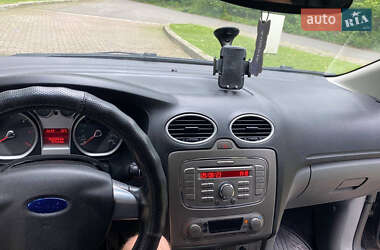 Универсал Ford Focus 2009 в Новояворовске