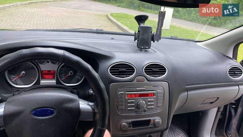 Универсал Ford Focus 2009 в Новояворовске