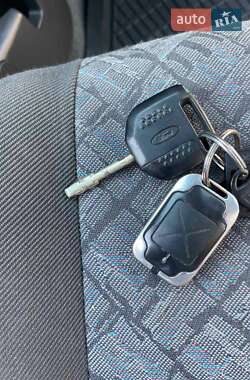 Седан Ford Focus 2001 в 