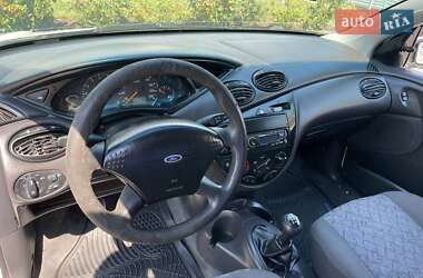 Седан Ford Focus 2001 в 
