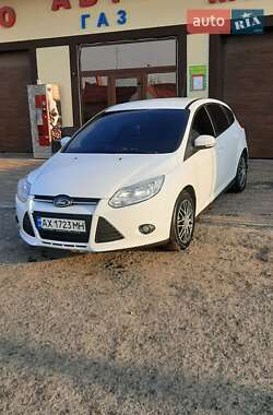 Хетчбек Ford Focus 2012 в Новій Водолагі