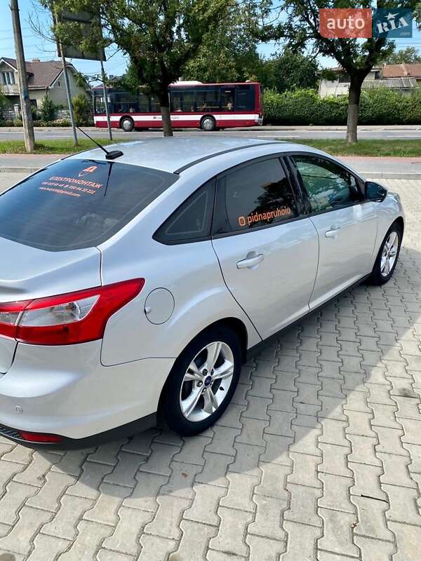 Седан Ford Focus 2013 в Ивано-Франковске