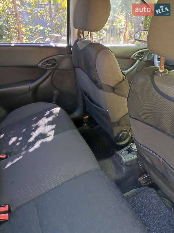 Седан Ford Focus 2003 в Белгороде-Днестровском фото 5 Седан Ford Focus 2003 в Белгороде-Днестровском