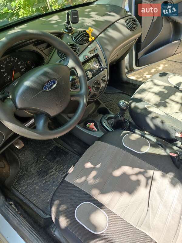 Седан Ford Focus 2003 в Белгороде-Днестровском фото 6 Седан Ford Focus 2003 в Белгороде-Днестровском