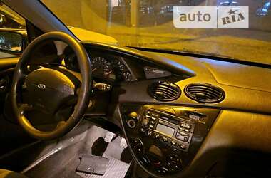 Хэтчбек Ford Focus 2002 в Киеве