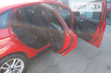 Седан Ford Focus 2015 в 