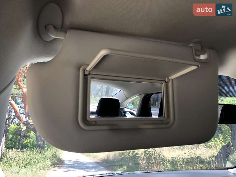 Седан Ford Focus 2015 в Днепре фото 42 Седан Ford Focus 2015 в Днепре