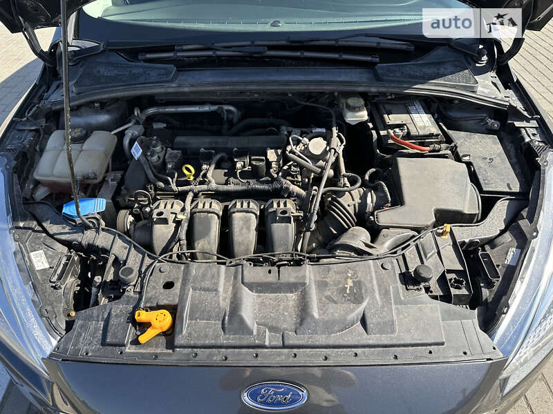 Седан Ford Focus 2017 в Нововолынске