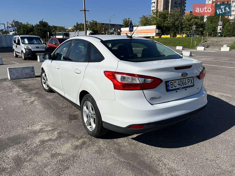 Седан Ford Focus 2013 в Львове