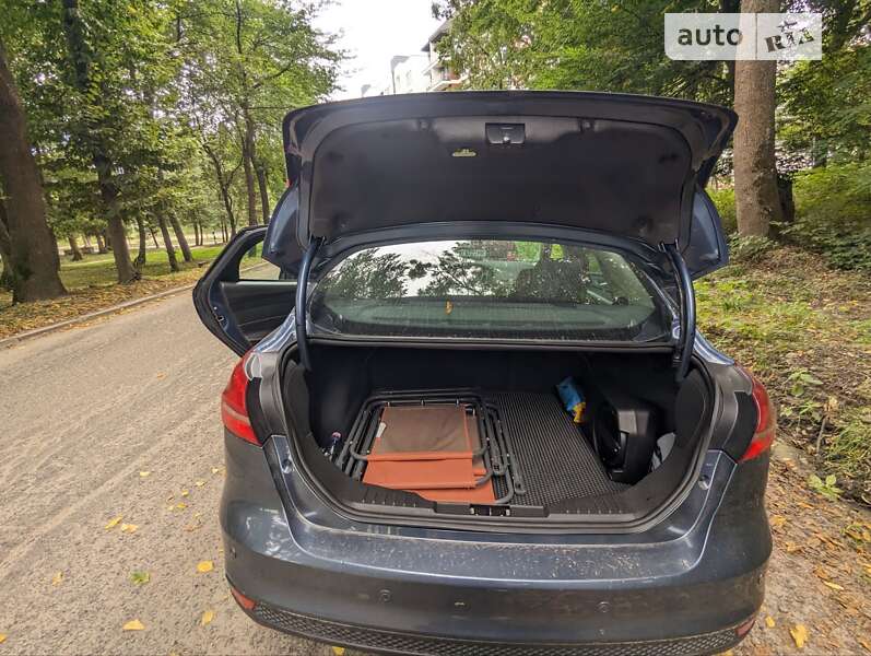 Седан Ford Focus 2018 в Львове
