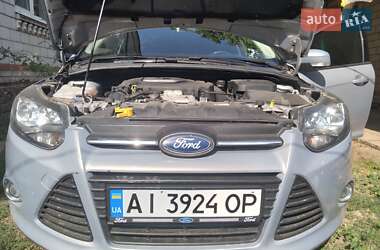 Хэтчбек Ford Focus 2013 в 