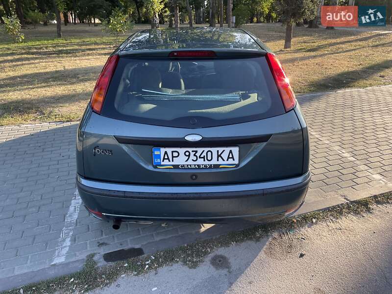 Хэтчбек Ford Focus 2003 в Запорожье