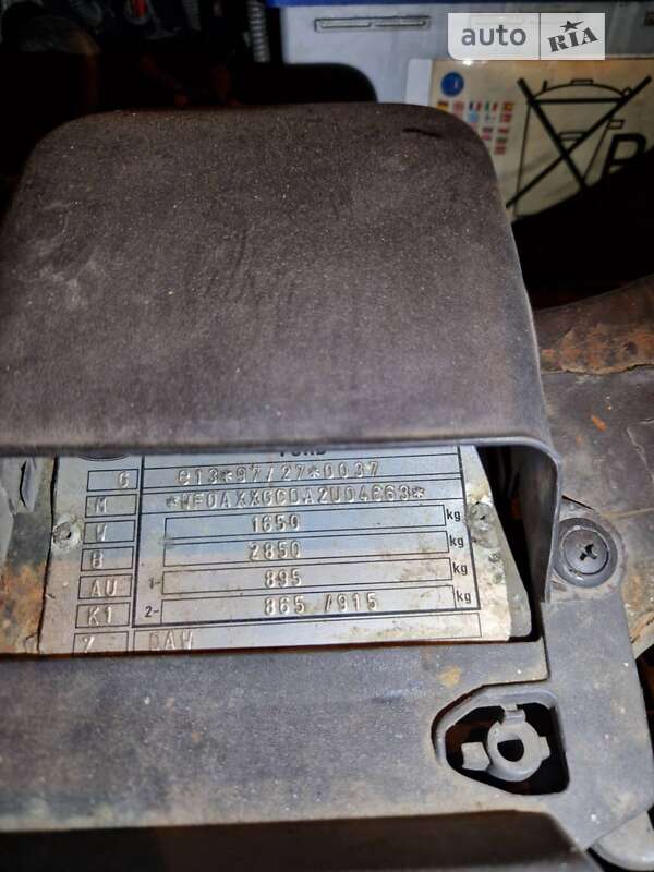 Хэтчбек Ford Focus 2002 в Киеве