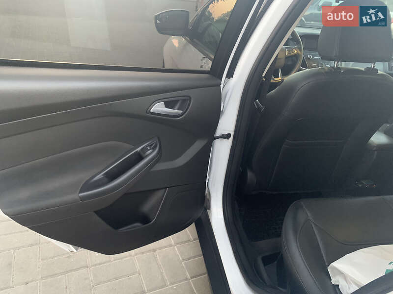 Хэтчбек Ford Focus 2016 в Черкассах фото 11 Хэтчбек Ford Focus 2016 в Черкассах