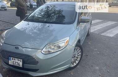 Хэтчбек Ford Focus 2013 в Киеве