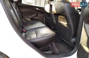 Седан Ford Focus 2015 в 