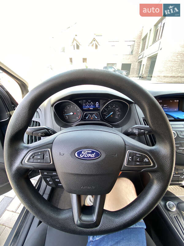 Седан Ford Focus 2015 в Ровно