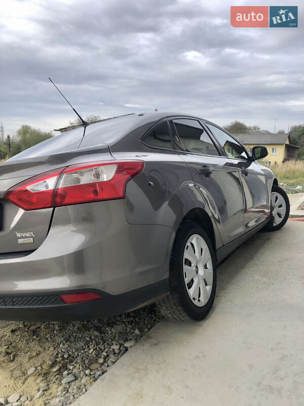 Седан Ford Focus 2013 в Жидачове