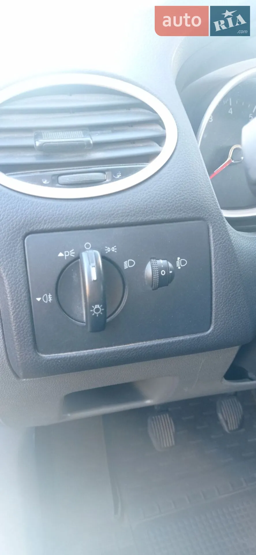 2010 Ford Focus - мініатюра 19