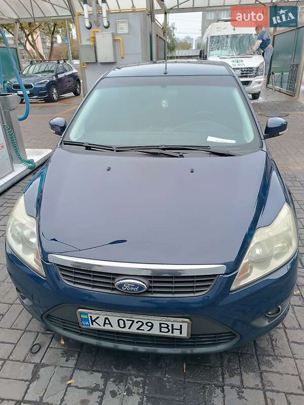 Хэтчбек Ford Focus 2008 в Киеве