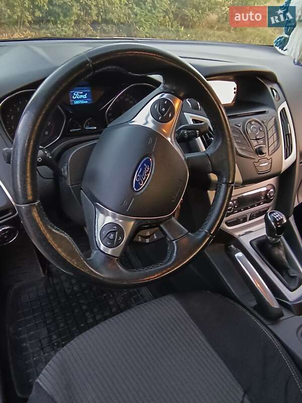 Седан Ford Focus 2013 в Николаеве фото 2 Седан Ford Focus 2013 в Николаеве