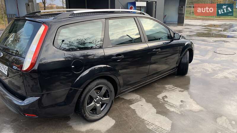 Универсал Ford Focus 2010 в Ромнах фото 4 Универсал Ford Focus 2010 в Ромнах