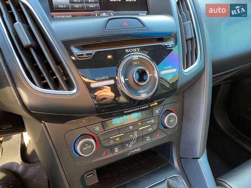 Хэтчбек Ford Focus 2015 в Львове