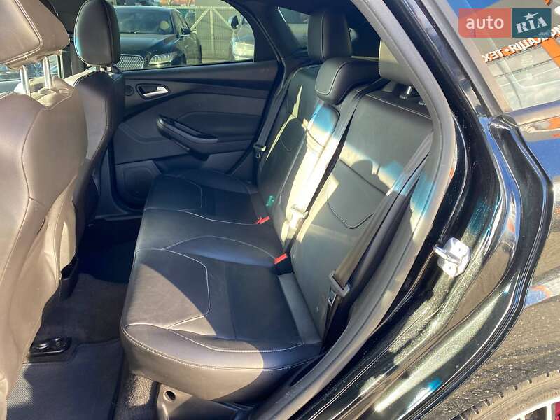 Хэтчбек Ford Focus 2015 в Львове