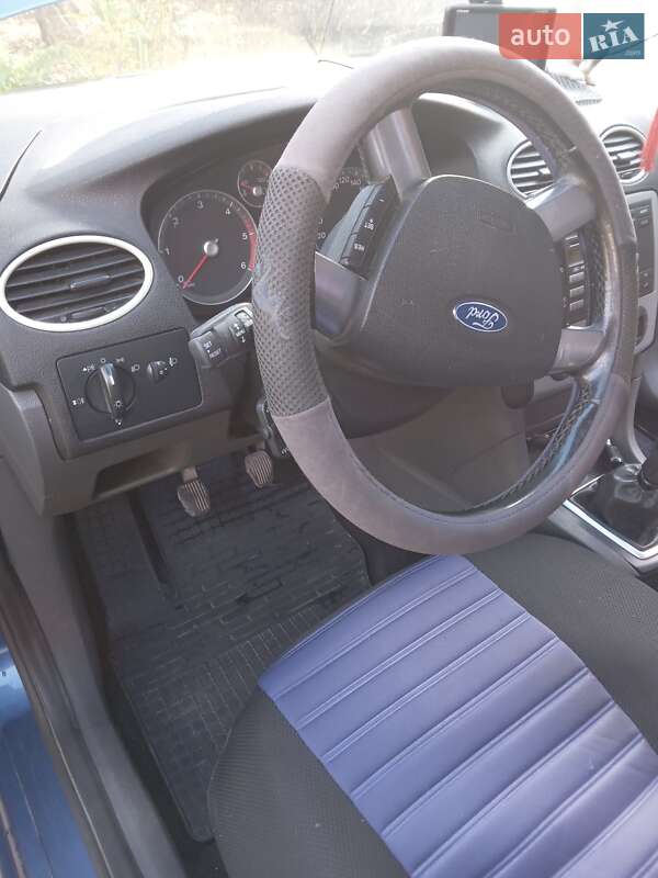 Хэтчбек Ford Focus 2006 в Тячеве фото 14 Хэтчбек Ford Focus 2006 в Тячеве