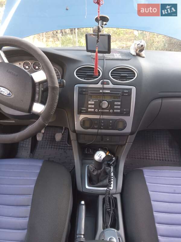Хэтчбек Ford Focus 2006 в Тячеве фото 16 Хэтчбек Ford Focus 2006 в Тячеве