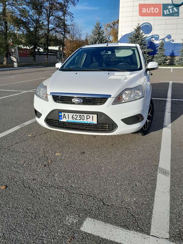 Хэтчбек Ford Focus 2010 в Броварах