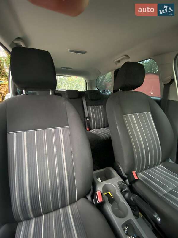Универсал Ford Focus 2010 в Ивано-Франковске