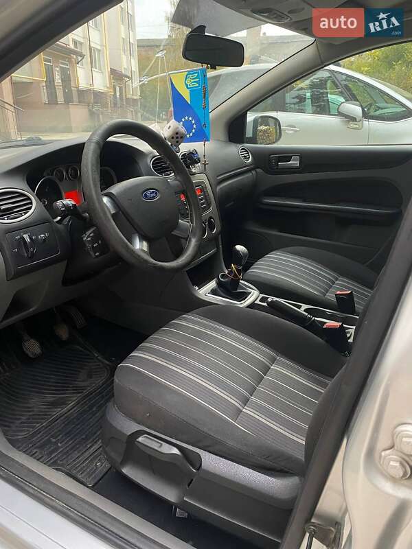 Универсал Ford Focus 2010 в Ивано-Франковске