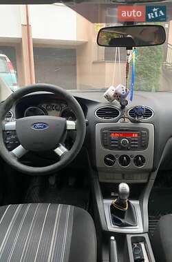 Универсал Ford Focus 2010 в 