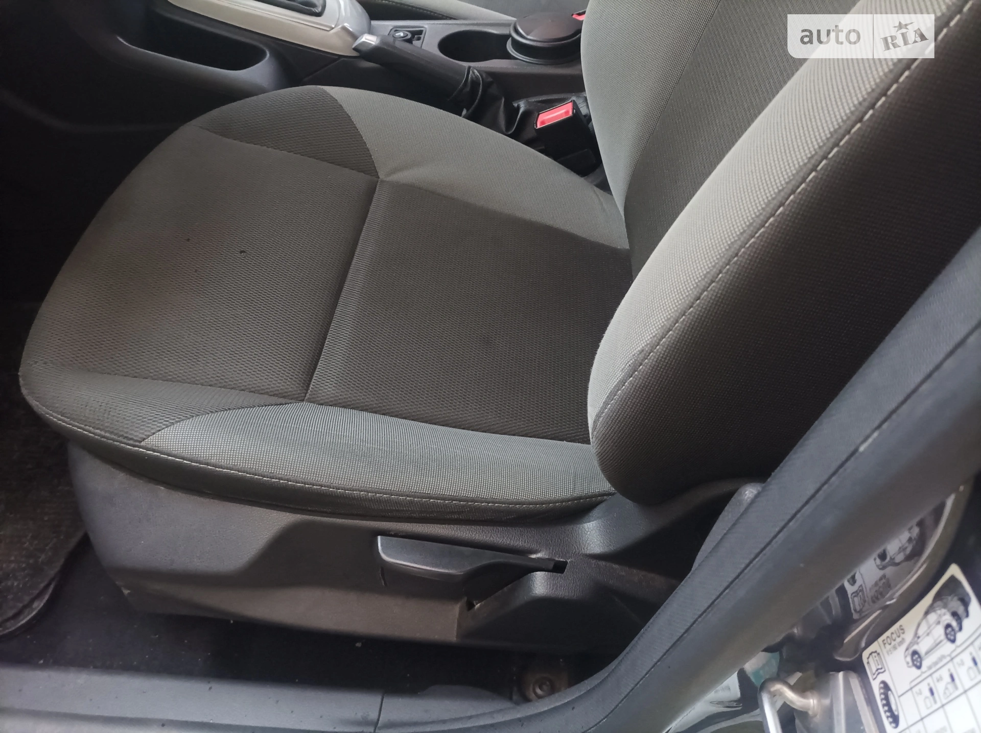 2011 Ford Focus - мініатюра 11